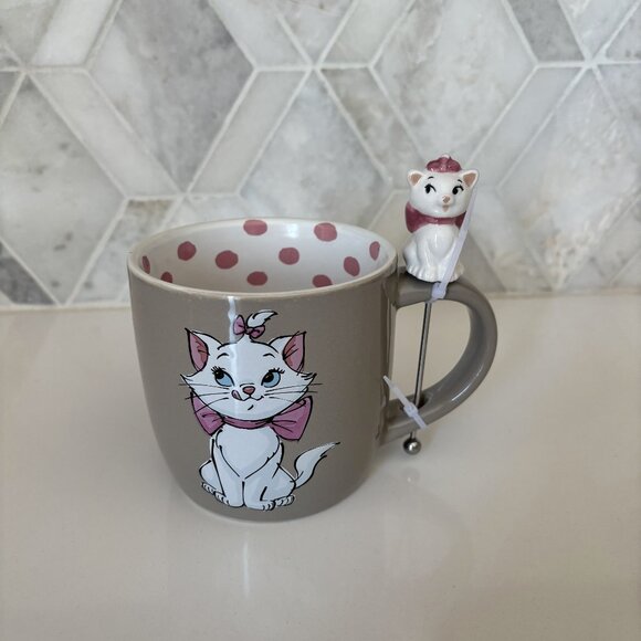 R Squared Zrike Brands Disney Aristocats Polka Dot Interior Mug with Stirrer - Picture 2 of 10